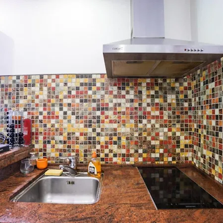Charming Near Bercy Апартаменты *
